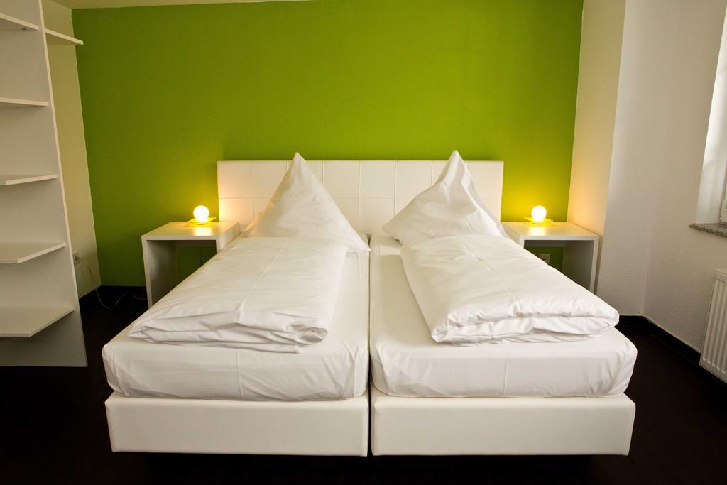 Kretschmanns Hotel Sehnde Quarto foto
